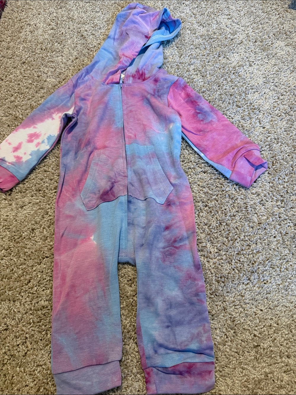 ***6 for $20***Kids Tie-Dye Hooded Footie One-Piece - Pink & Blue
